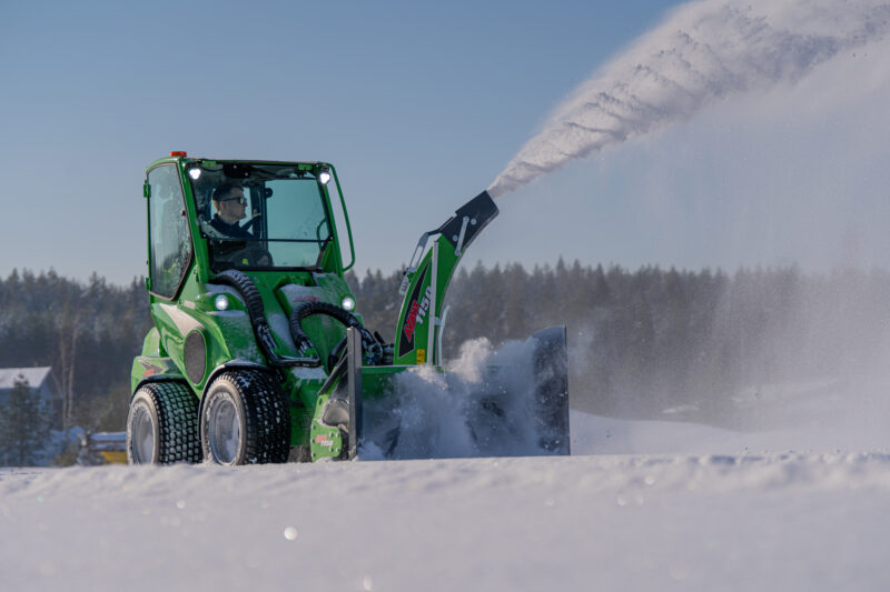 Snow blower