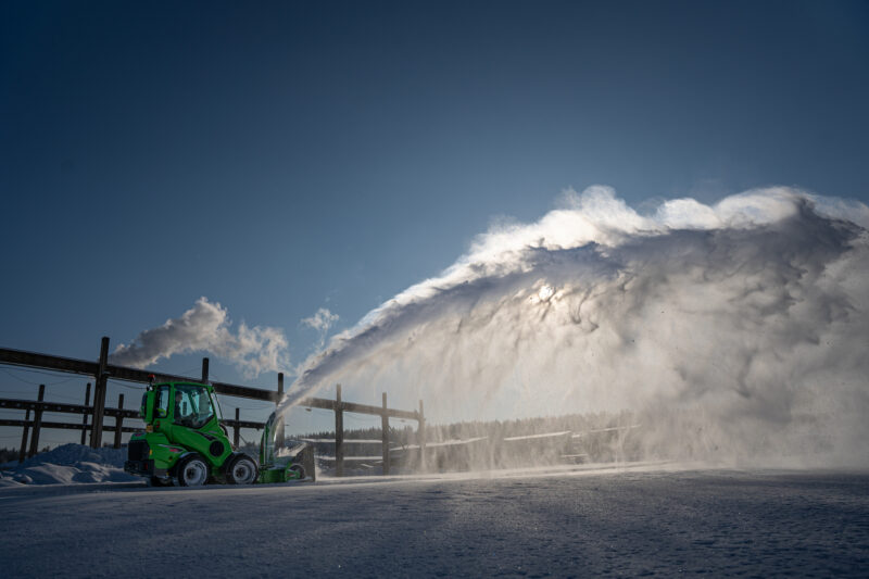 Snow blower