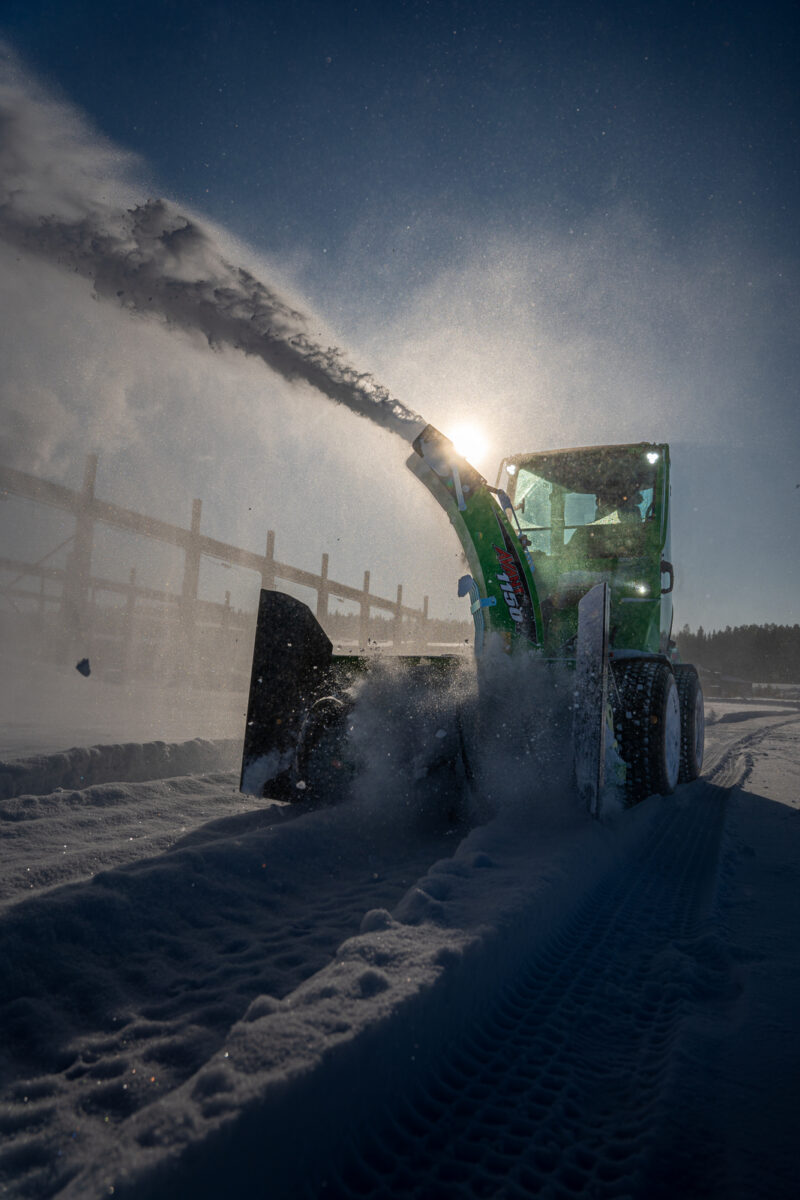 Snow blower