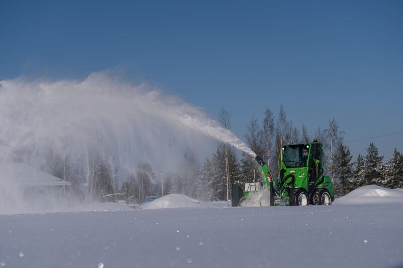 Snow blower
