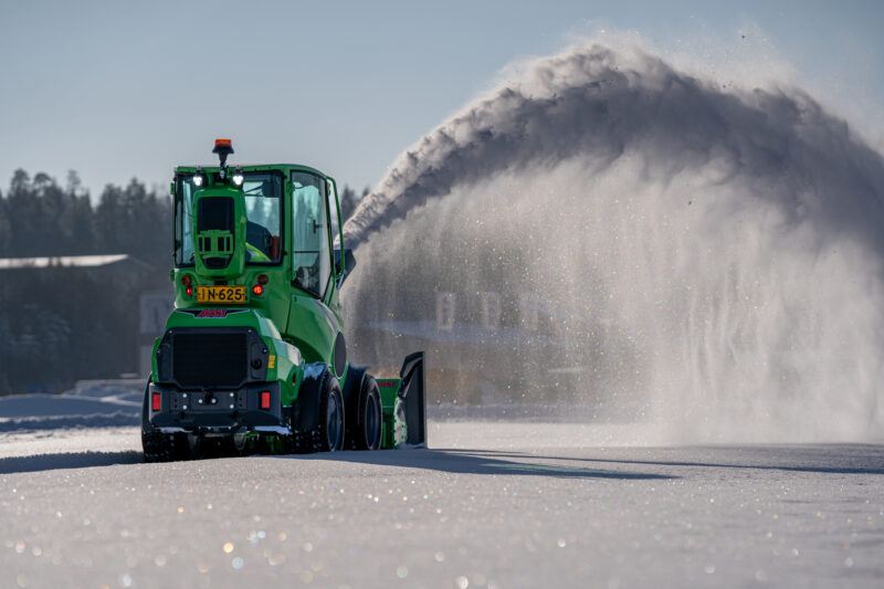 Snow blower