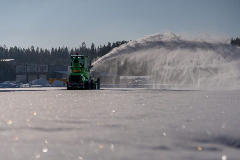Snow blower