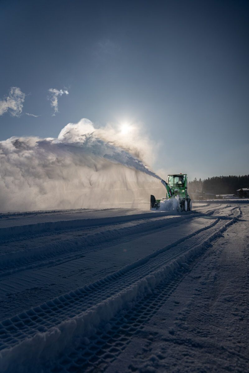 Snow blower