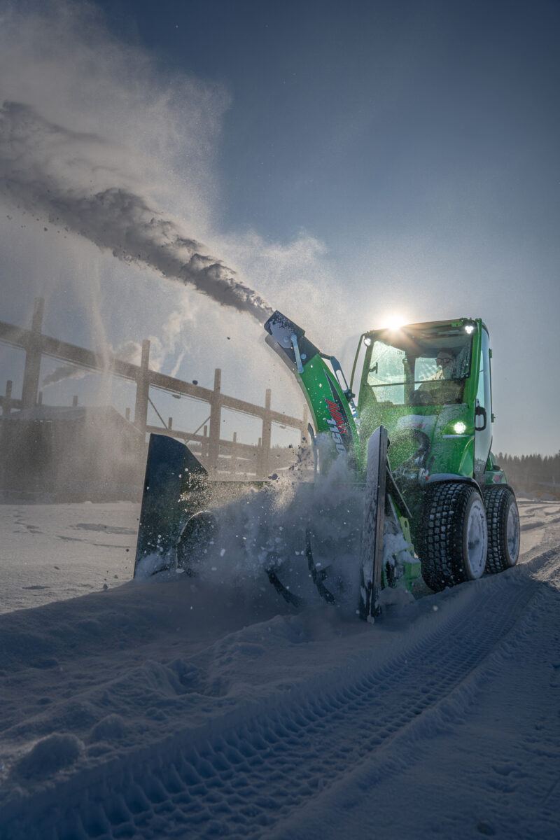 Snow blower